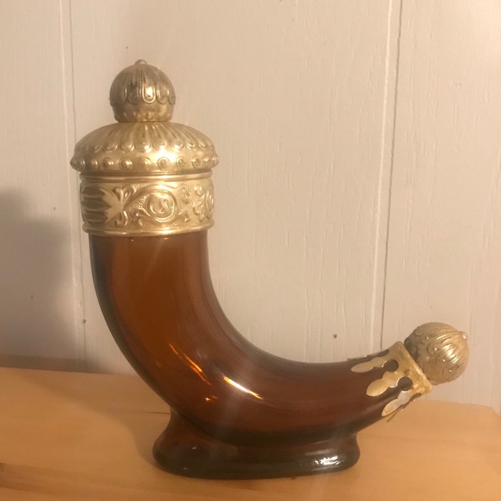 Vintage AVON Bottle: Viking Horn